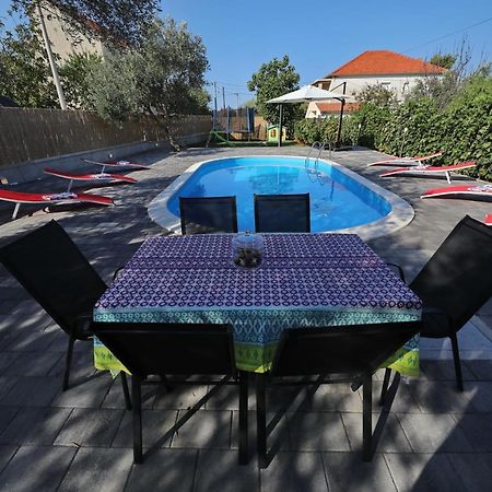 Apartment With Private Pool Sukošan Dış mekan fotoğraf