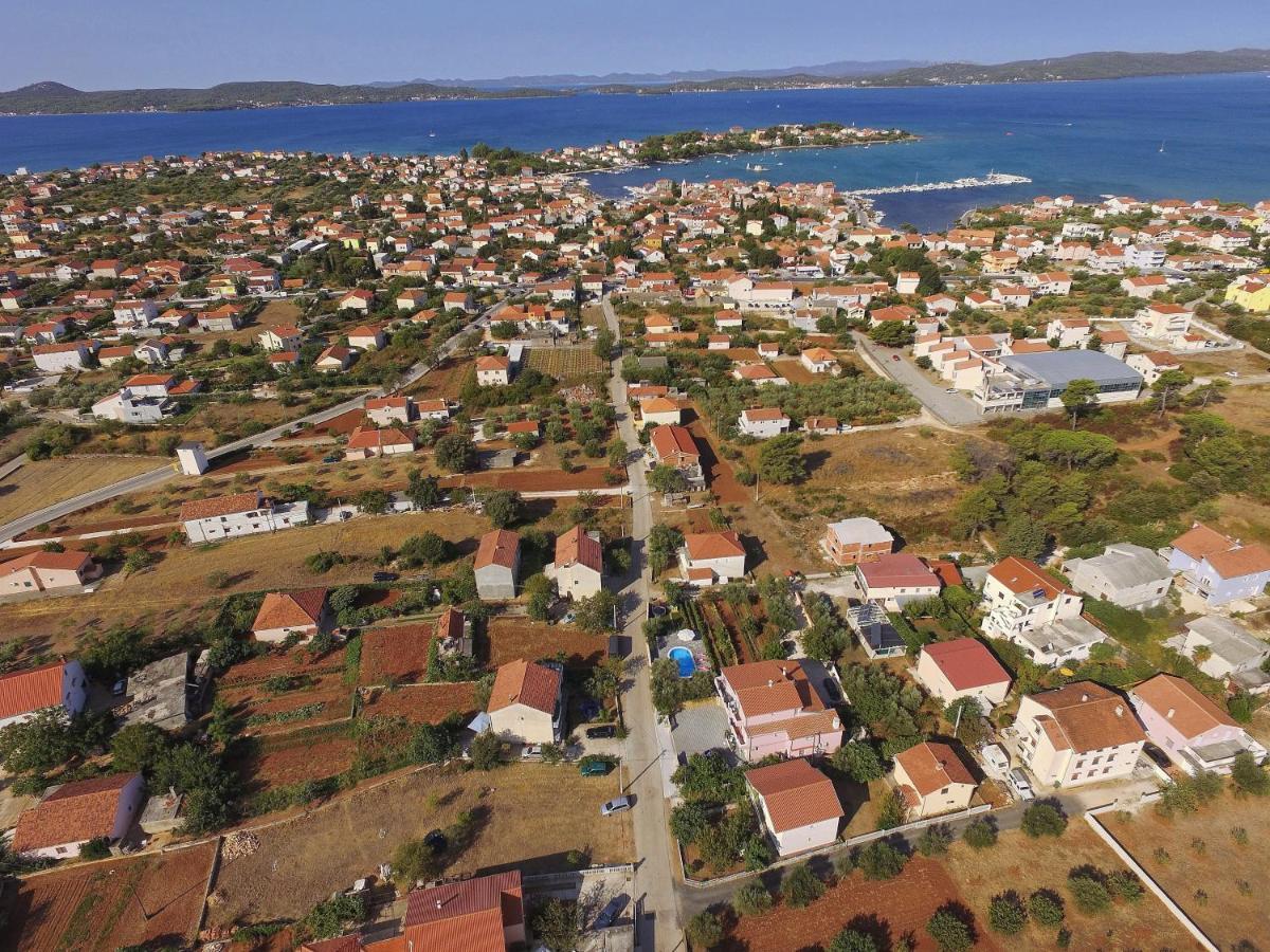 Apartment With Private Pool Sukošan Dış mekan fotoğraf